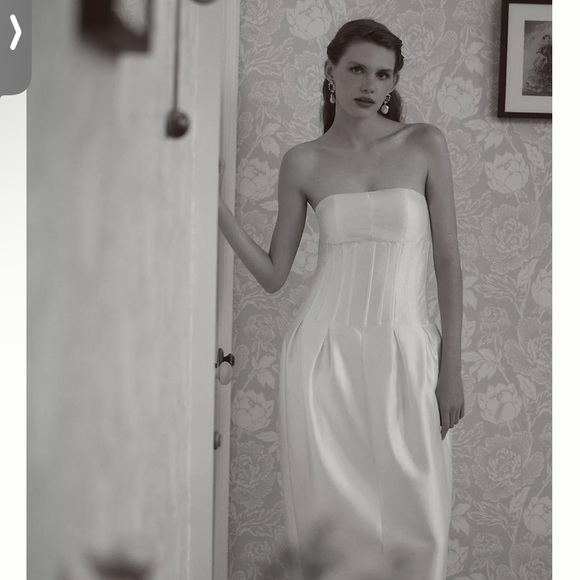 Elegant White Strapless Dress Anthropologie - Picture 4 of 12